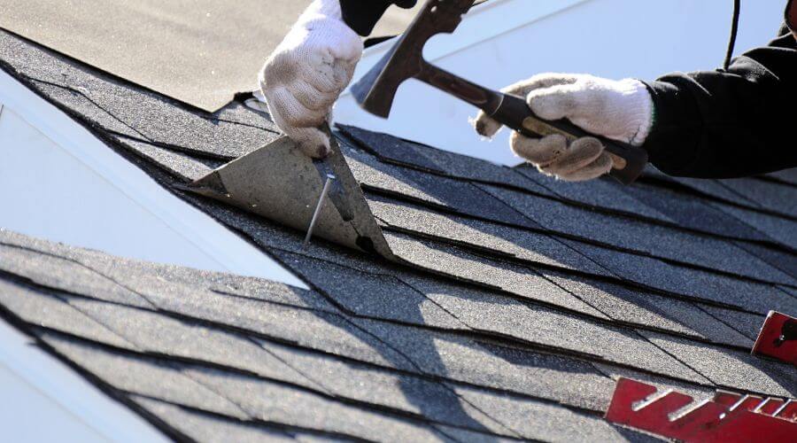 Professional gutter cleaning in Garnett, KS